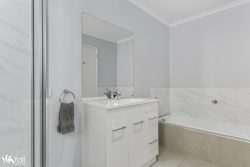 12 Penna Beach St, Midway Point TAS 7171, Australia