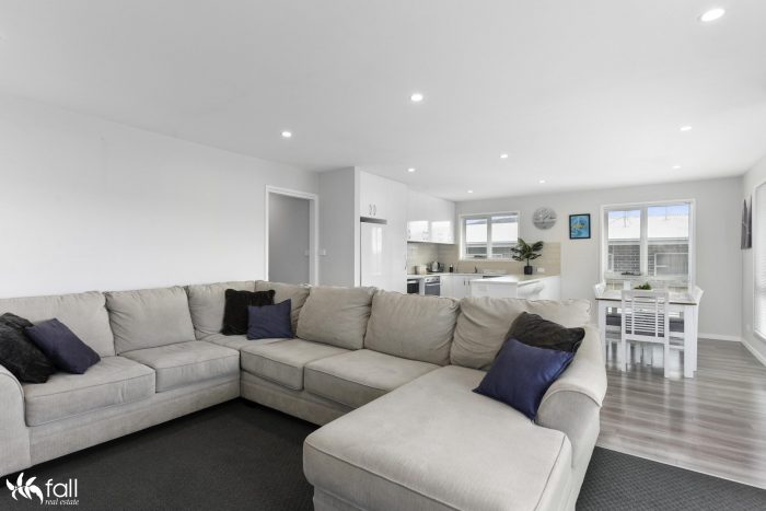 12 Penna Beach St, Midway Point TAS 7171, Australia
