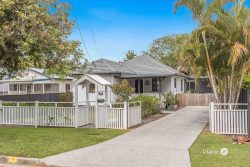 24 Alice St, Clontarf QLD 4019, Australia