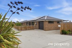 1 Porpoise Cl, Oakdowns TAS 7019, Australia