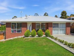 13 Port View Dr, Port Huon TAS 7116, Australia