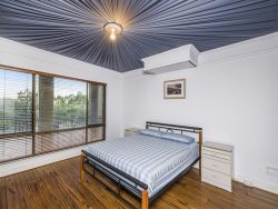 41 Glanton Way, Dianella WA 6059, Australia