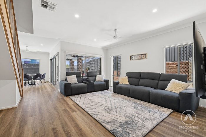 41 Raniga Dr, Bellbird Park QLD 4300, Australia