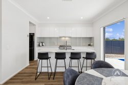 41 Raniga Dr, Bellbird Park QLD 4300, Australia