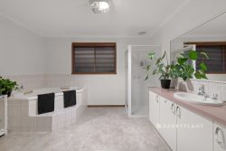45 Riverside Ave, Bunyip VIC 3815, Australia