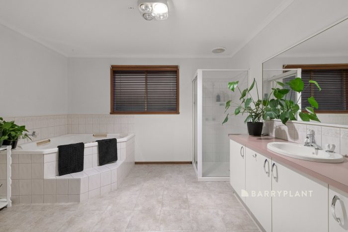 45 Riverside Ave, Bunyip VIC 3815, Australia