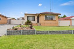 15 Saville Rd, Dapto NSW 2530, Australia