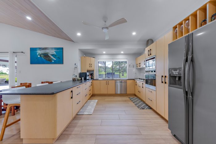 86 Tucker Rd, Riordanvale QLD 4800, Australia