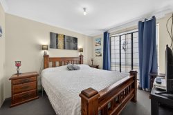 17 Glasshouse Dr, Banksia Grove WA 6031, Australia
