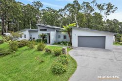 3 Victor Cct, Batehaven NSW 2536, Australia