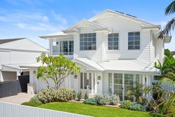 9 View St, North Avoca NSW 2260, Australia