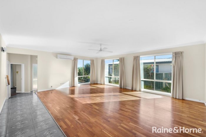 14 Pyree St, Greenwell Point NSW 2540, Australia