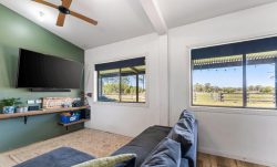 90 Bilsborough Rd, Pacific Haven QLD 4659, Australia