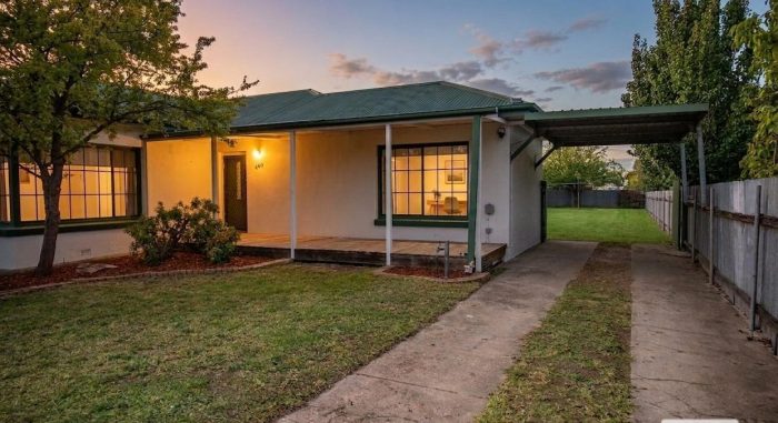 490 Alldis Ave, Lavington NSW 2641, Australia