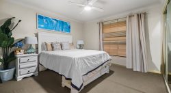 6 Amber Grove, Bolwarra Heights NSW 2320, Australia