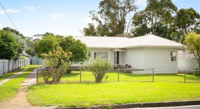 21 Ash Grove, Lucindale SA 5272, Australia