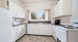 21 Ash Grove, Lucindale SA 5272, Australia