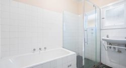 21 Ash Grove, Lucindale SA 5272, Australia