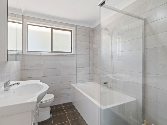 69 Asquith Ave, Windermere Park NSW 2264, Australia