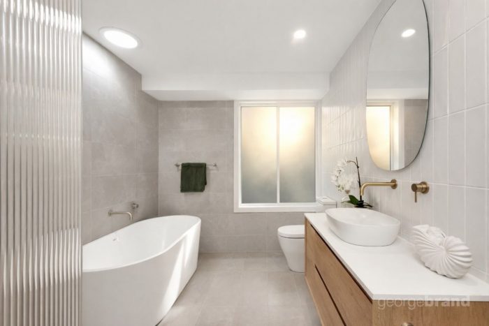 8 Compass Cl, Bateau Bay NSW 2261, Australia