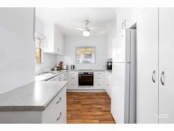 84 Pennycuick St, West Rockhampton QLD 4700, Australia