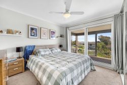 19 Bendora Ave, Crestwood NSW 2620, Australia