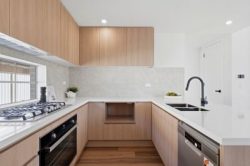 2/7 Berith St, Umina Beach NSW 2257, Australia