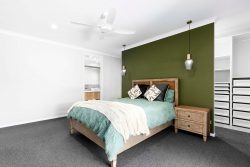 32 Blackpepper Ave, Nikenbah QLD 4655, Australia