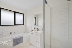 11 Breedon Way, Clarendon Vale TAS 7019, Australia