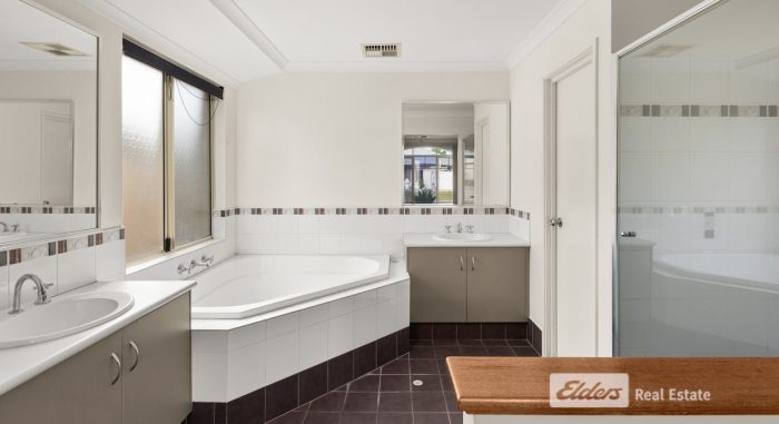 43 Carbine Loop, Millbridge WA 6232, Australia