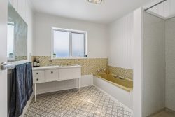74 Carlton St, New Town TAS 7008, Australia