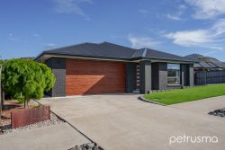 5 Chevalier St, Campania TAS 7026, Australia