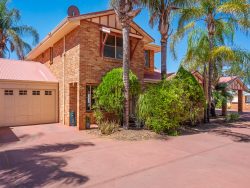 Unit 2/110 Collins St, Piccadilly WA 6430, Australia