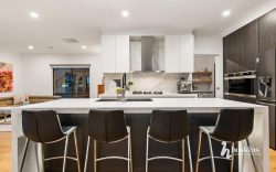70 Columbia Bvd, Chirnside Park VIC 3116, Australia