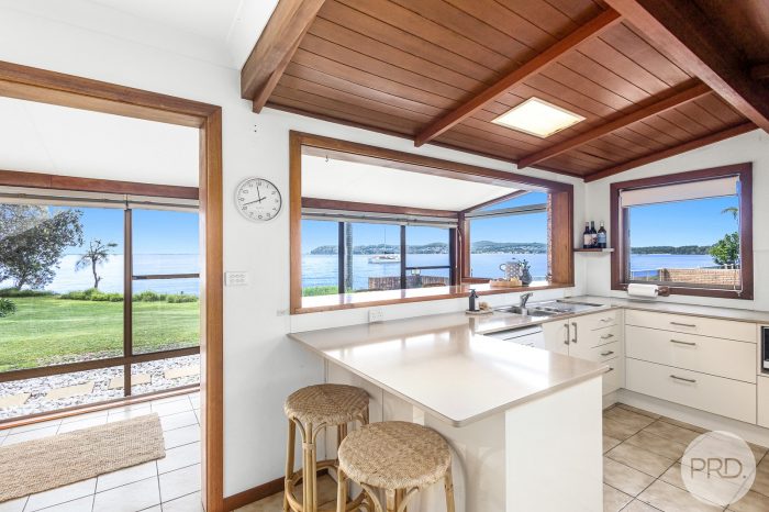 18 Cook St, Salamander Bay NSW 2317, Australia