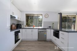 29 Crackenback St, Thurgoona NSW 2640, Australia