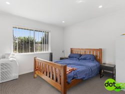 15 Crown St, Toukley NSW 2263, Australia