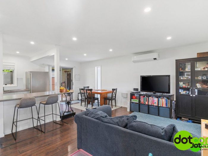 15 Crown St, Toukley NSW 2263, Australia