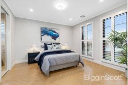 13 Winston Dr, Doncaster VIC 3108, Australia