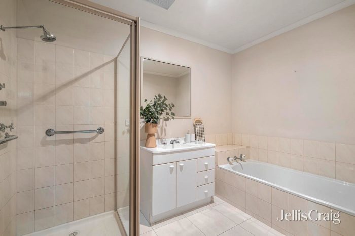 Unit 3/236 Dorset Rd, Croydon VIC 3136, Australia
