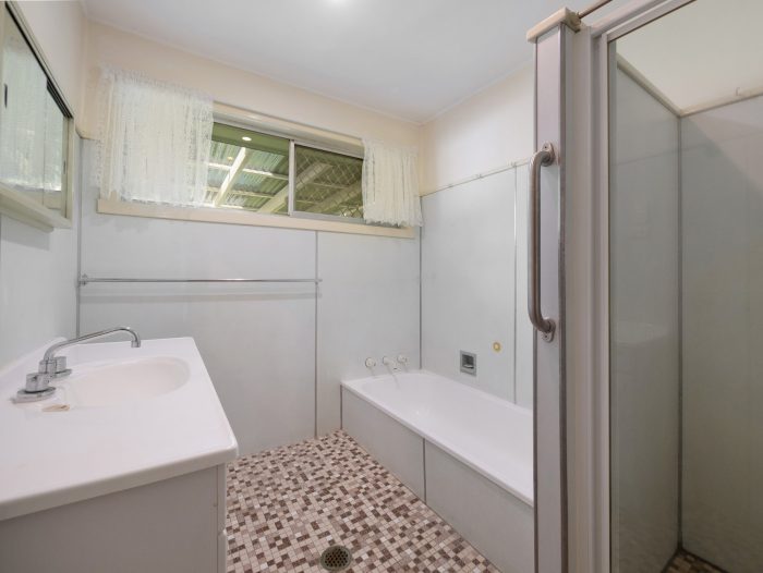 3 Eastside Pl, East Lismore NSW 2480, Australia