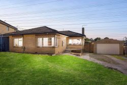 8 Edro Ct, Bundoora VIC 3083, Australia