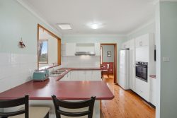 40 Elbrook Dr, Rankin Park NSW 2287, Australia