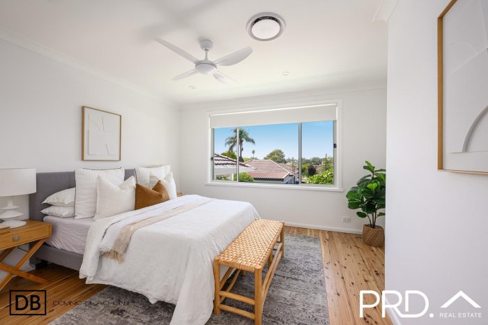 70 Ellesmere St, Panania NSW 2213, Australia
