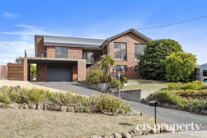 27 England Ave, Montrose TAS 7010, Australia