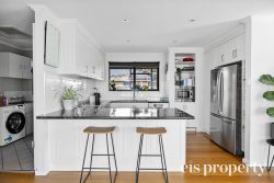 27 England Ave, Montrose TAS 7010, Australia