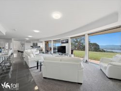 23 Eric Ct, Granton TAS 7030, Australia