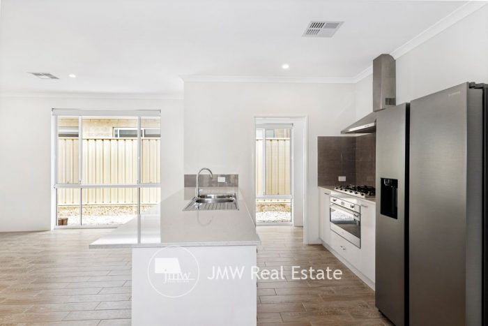 14 Metropolitan Wy, Dunsborough WA 6281, Australia