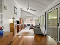 28 Bluegum Blvd, Banora Point NSW 2486, Australia
