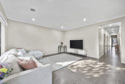 12 Forrester Grove, Fraser Rise VIC 3336, Australia